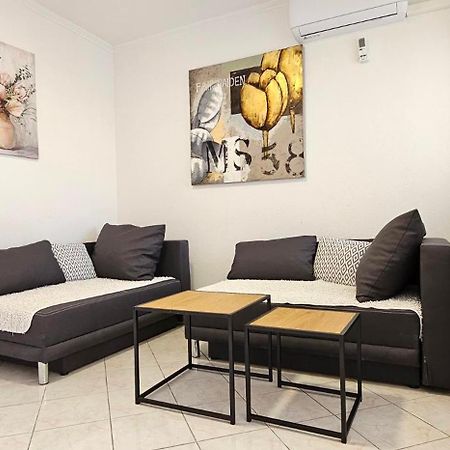 Apartment Vlado Врсар Экстерьер фото